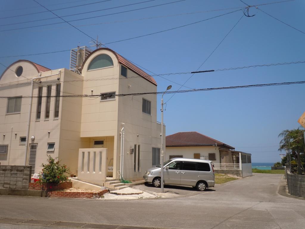 Guest House Route 6 Yomitan Exterior photo